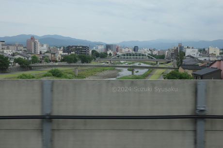 北陸新幹線・金沢駅