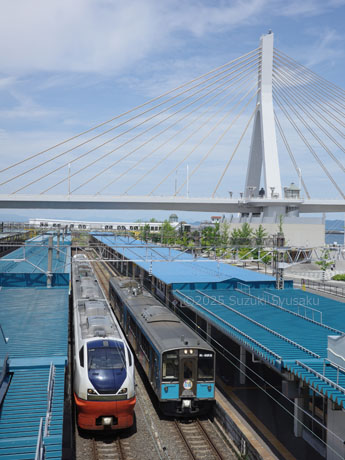 青森駅